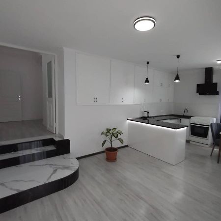 Vernatun Guest House Gyumri Exterior foto