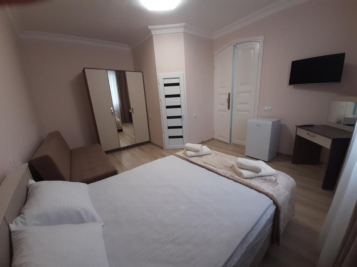 Vernatun Guest House Gyumri Exterior foto